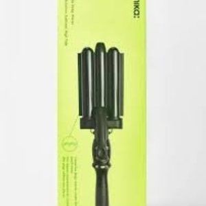 *NEW amika High Tide Beach Waver